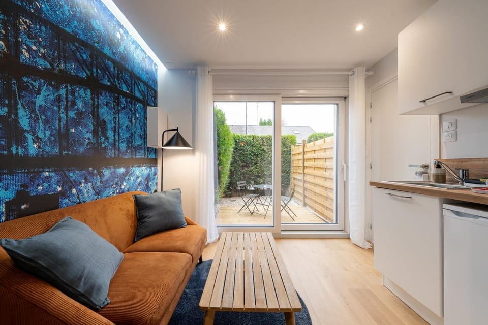 Air Nomad • Sydney Apartment in Valenciennes