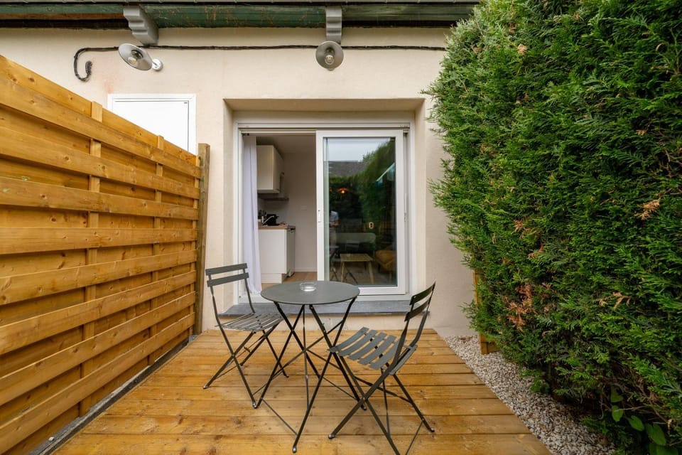Air Nomad • Sydney Apartment in Valenciennes