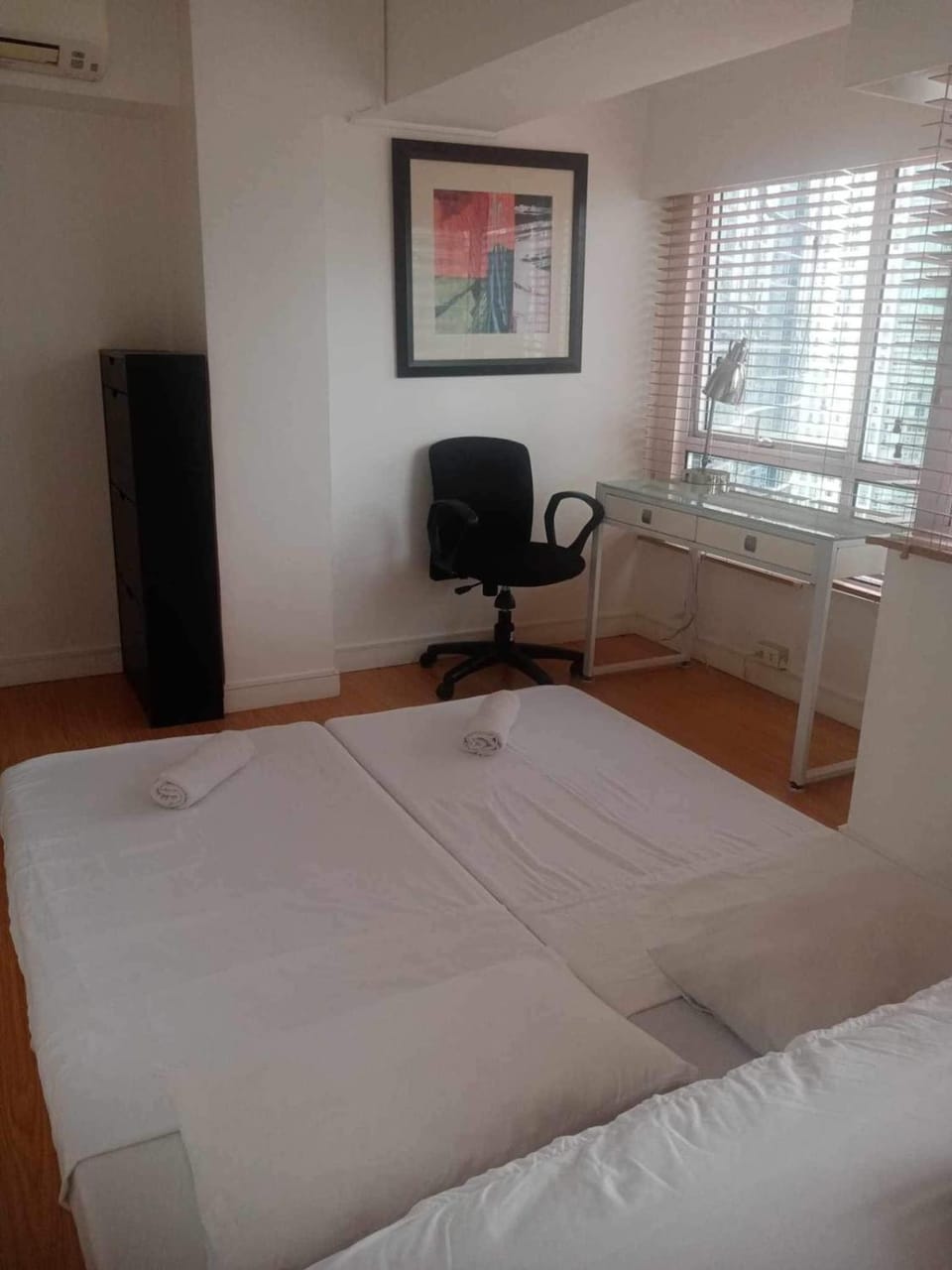 2BR Condo w Pool Loft at Fort Victoria BGC Taguig Apartment in Makati