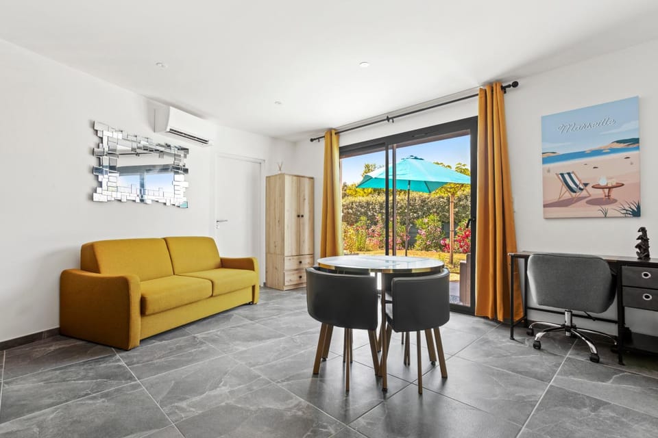 Property building, Living room