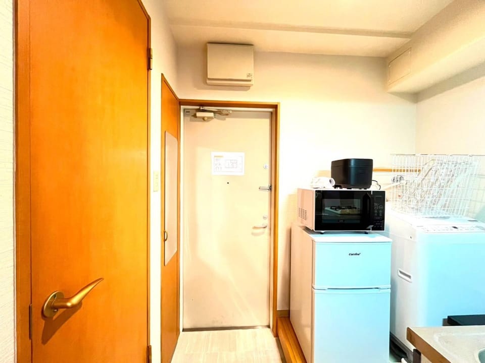 microwave, washing machine