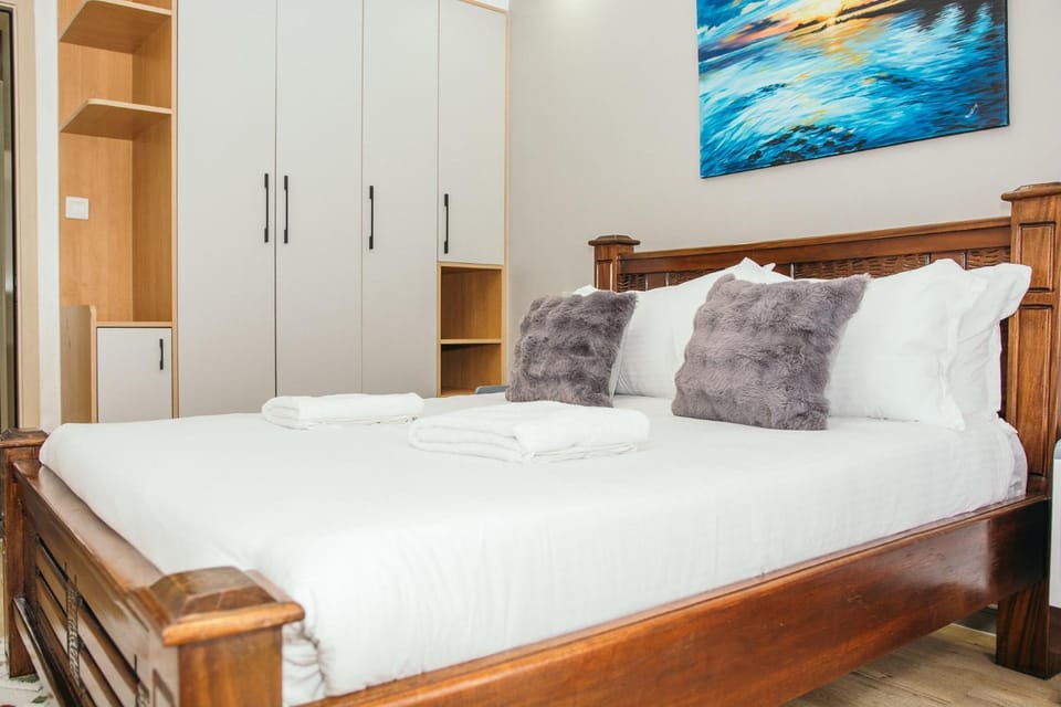 Bed, Photo of the whole room, Bedroom, wardrobe