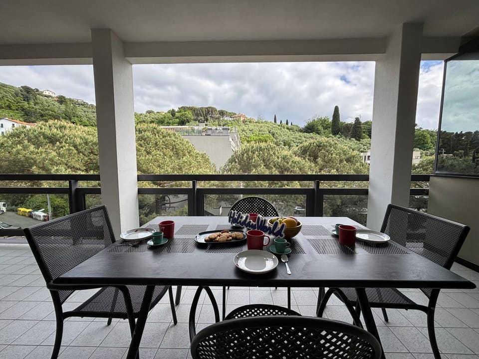 Natural landscape, View (from property/room), Balcony/Terrace