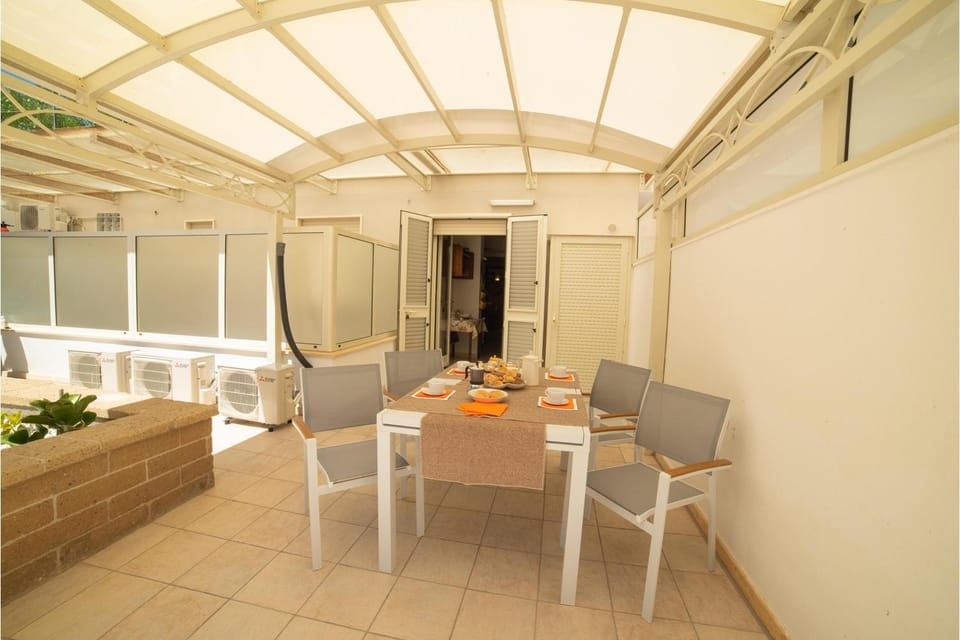Dining area, Dining area