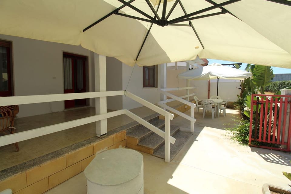 Villetta Girasole, by apulia home House in Apulia