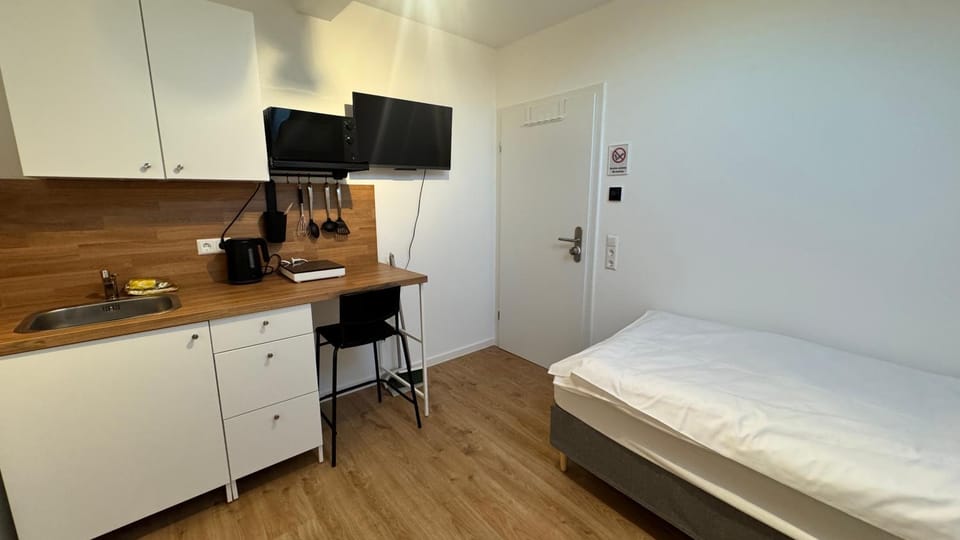 TV and multimedia, Kitchen or kitchenette, Photo of the whole room