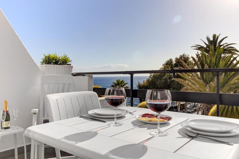 Sunset by Smart Holiday Apartment in Costa Adeje