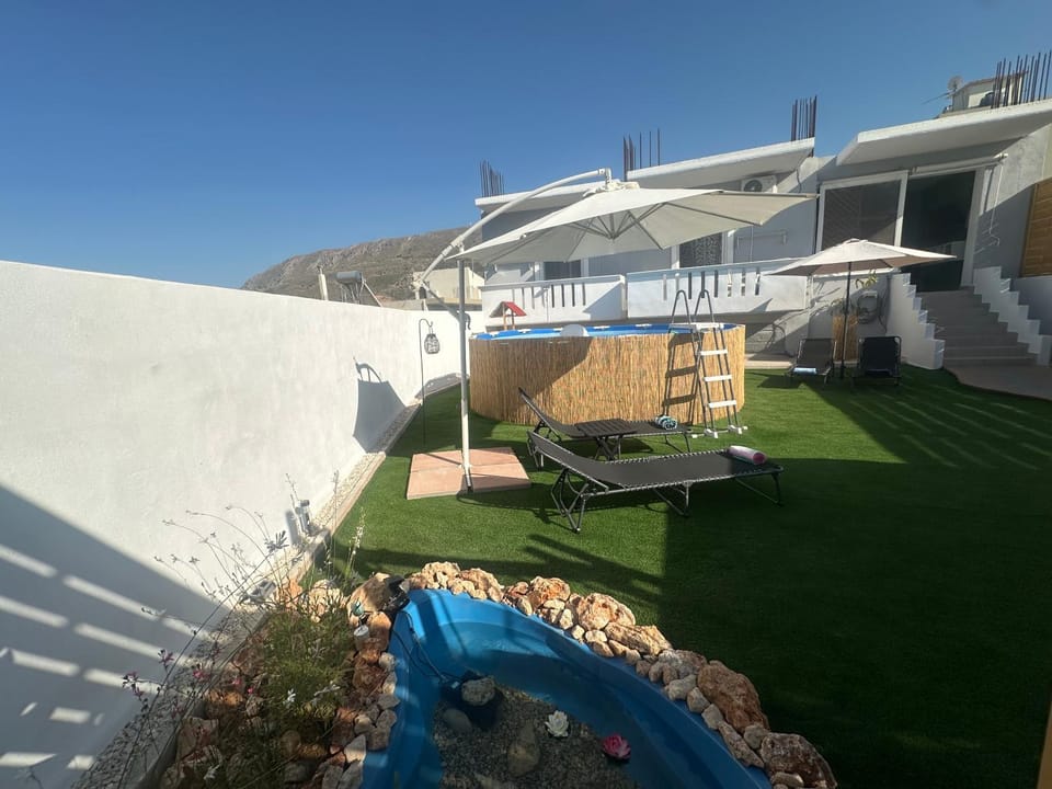 Garden, Swimming pool