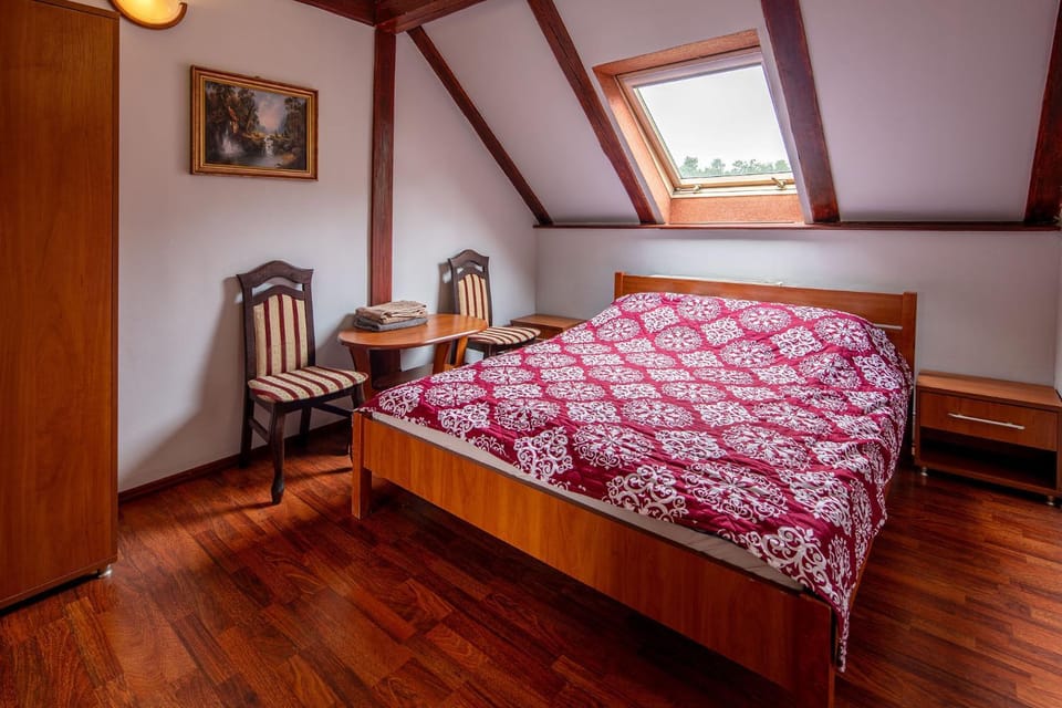 Bed, Photo of the whole room