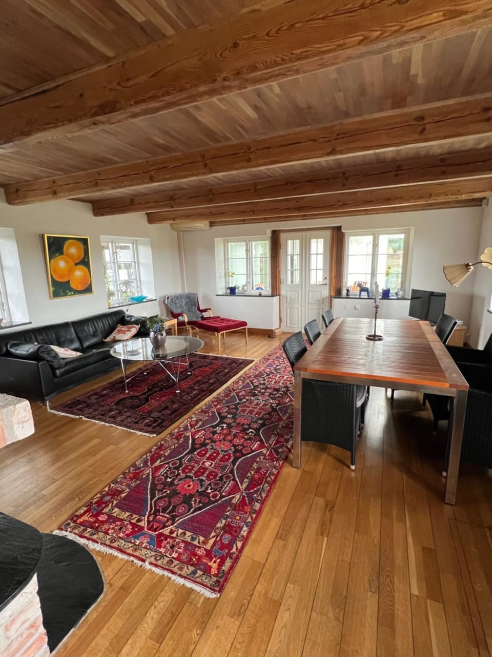 Property building, Living room, Photo of the whole room, Seating area, Dining area