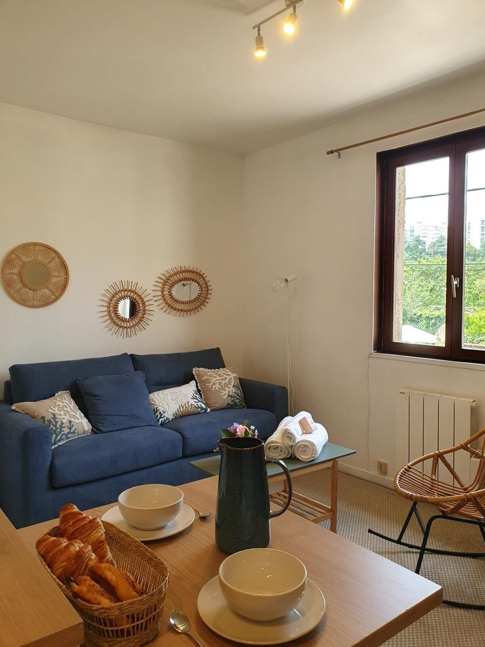 Living room, towels