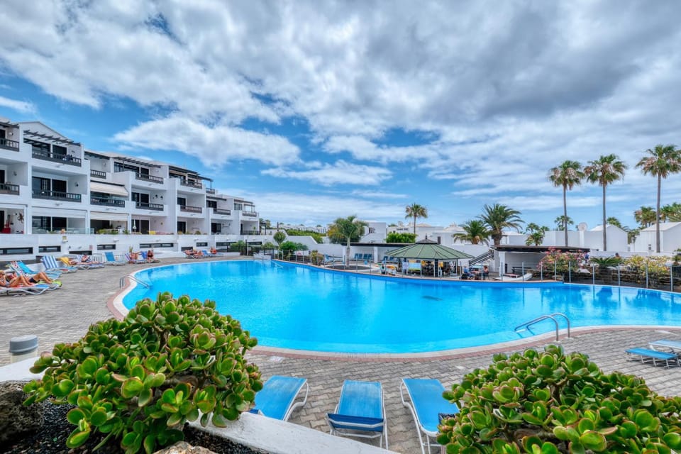Solarium, Balcony/Terrace, Swimming pool