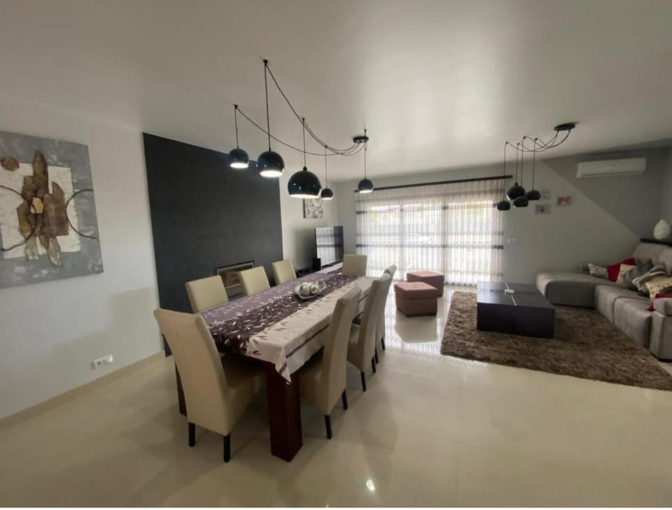 Nazaré Luxury Villa with Private Pool Villa in Nazaré