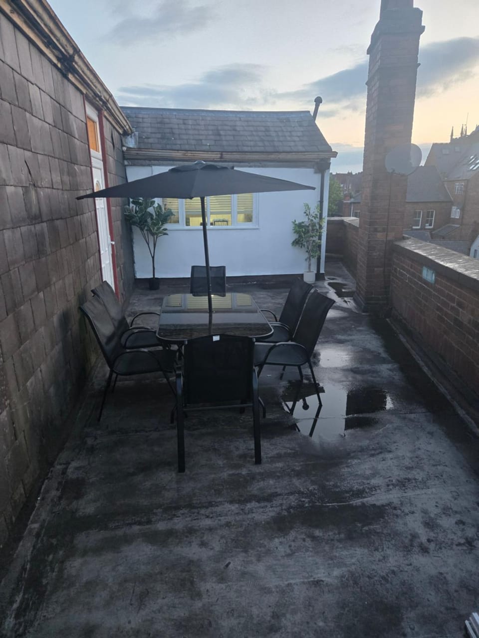View (from property/room), Balcony/Terrace, City view