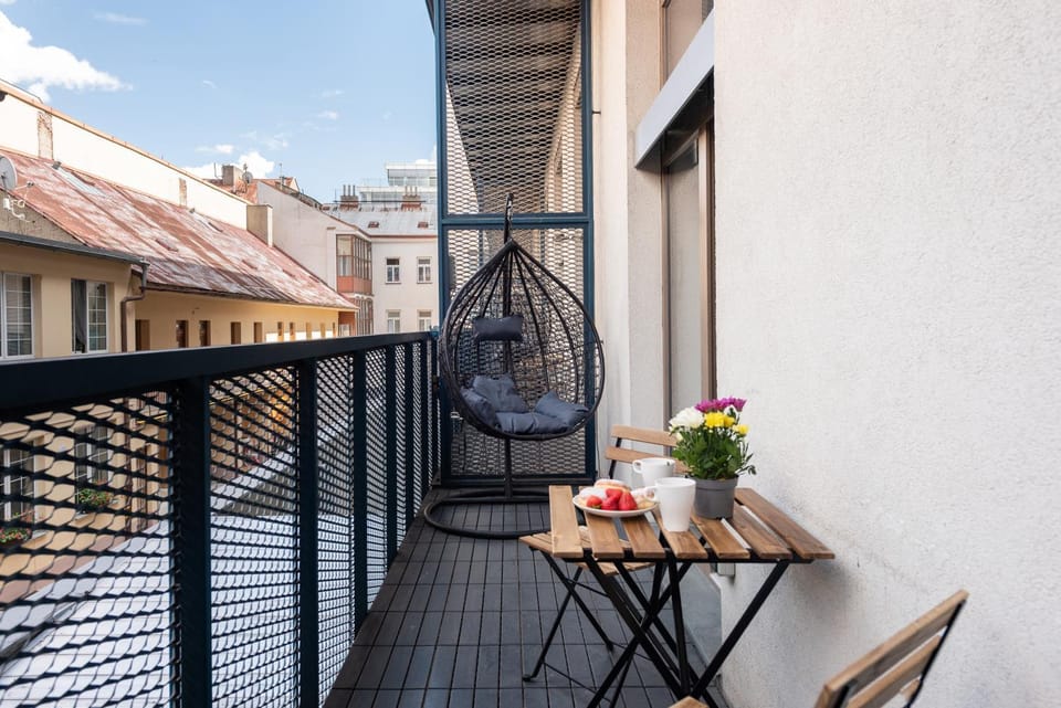 Balcony/Terrace, Inner courtyard view