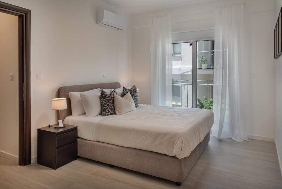 Bed, Bedroom, air conditioner