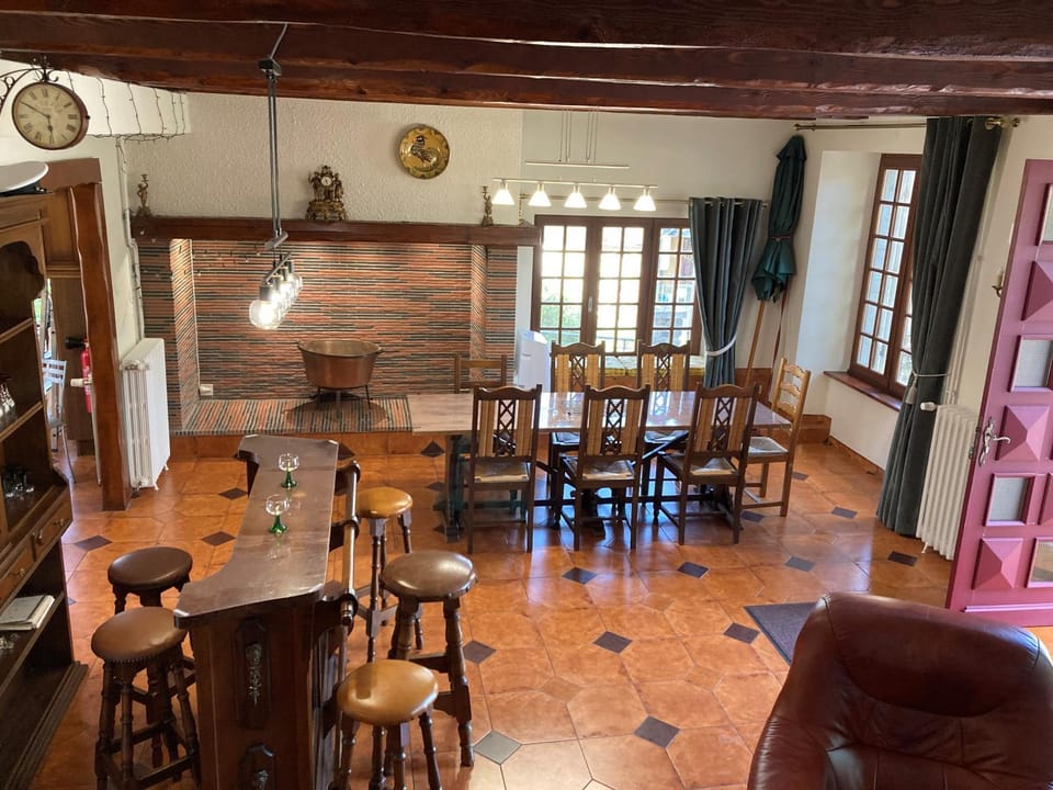 Lounge or bar