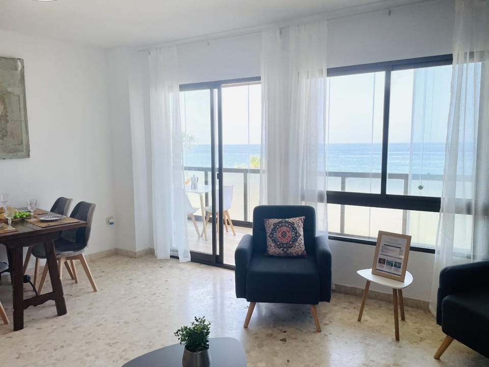 Apartamento Sol y Mar la Herradura by At Home costa del Sol Apartment in La Herradura