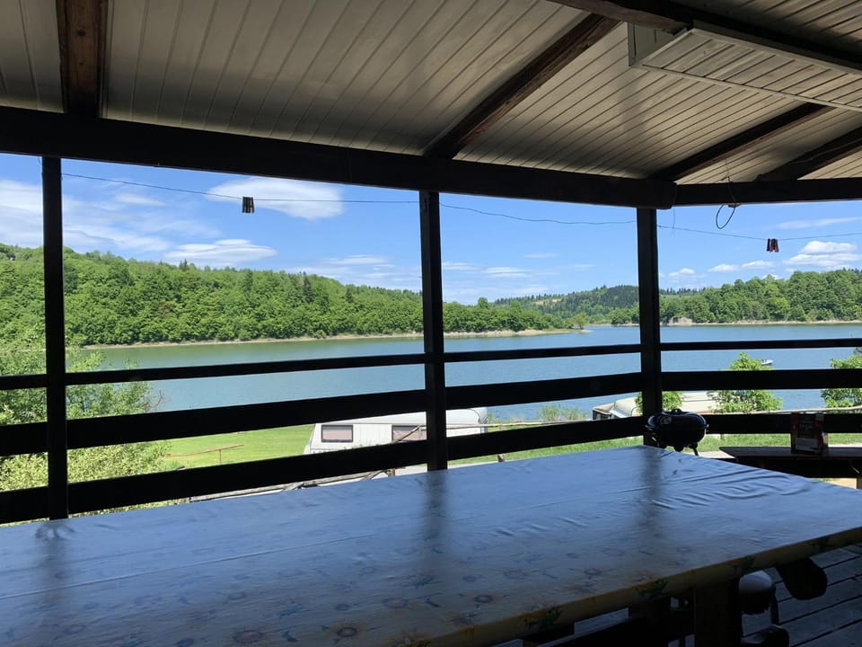 Day, Lake view