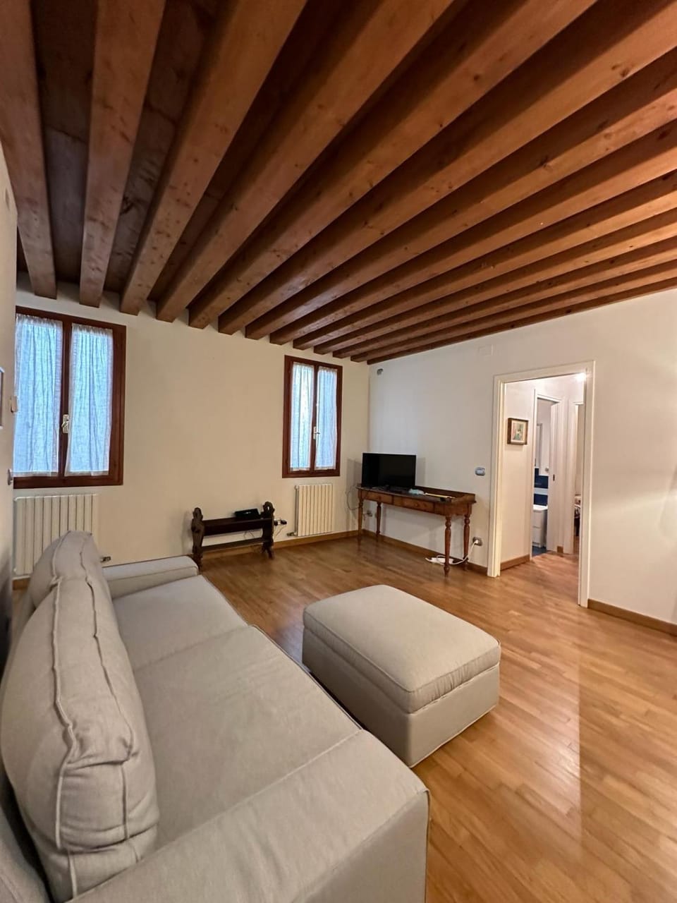 Communal lounge/ TV room, Living room