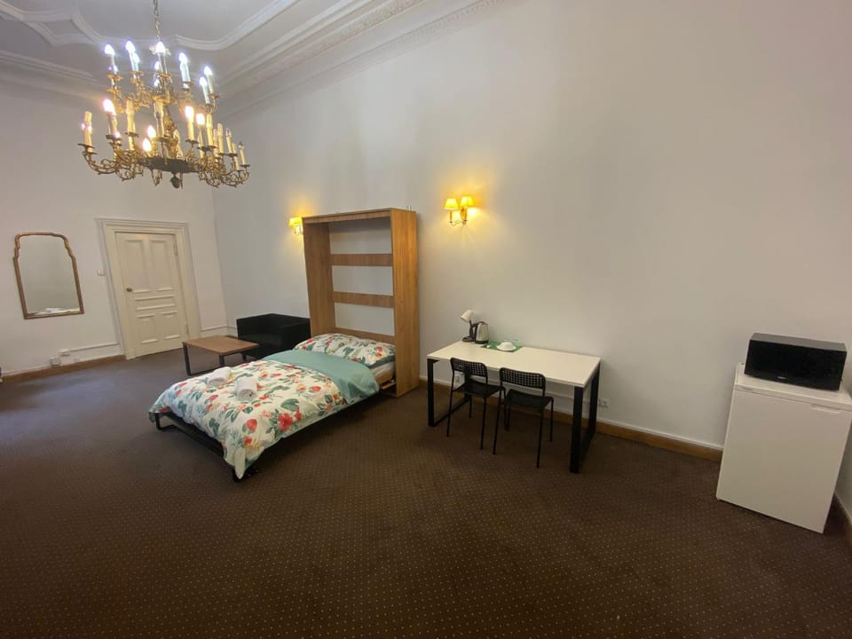 Fantastic-Inn Warszawa - Aleje Jerozolimskie Apartment in Warsaw