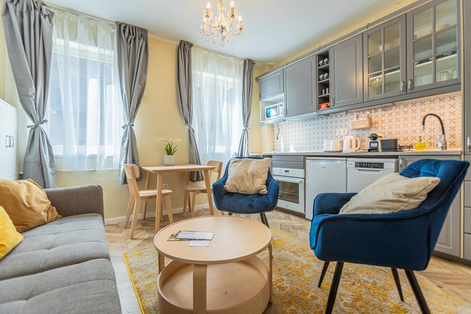 Elizabeth Boulevard Peace Apartment in Budapest