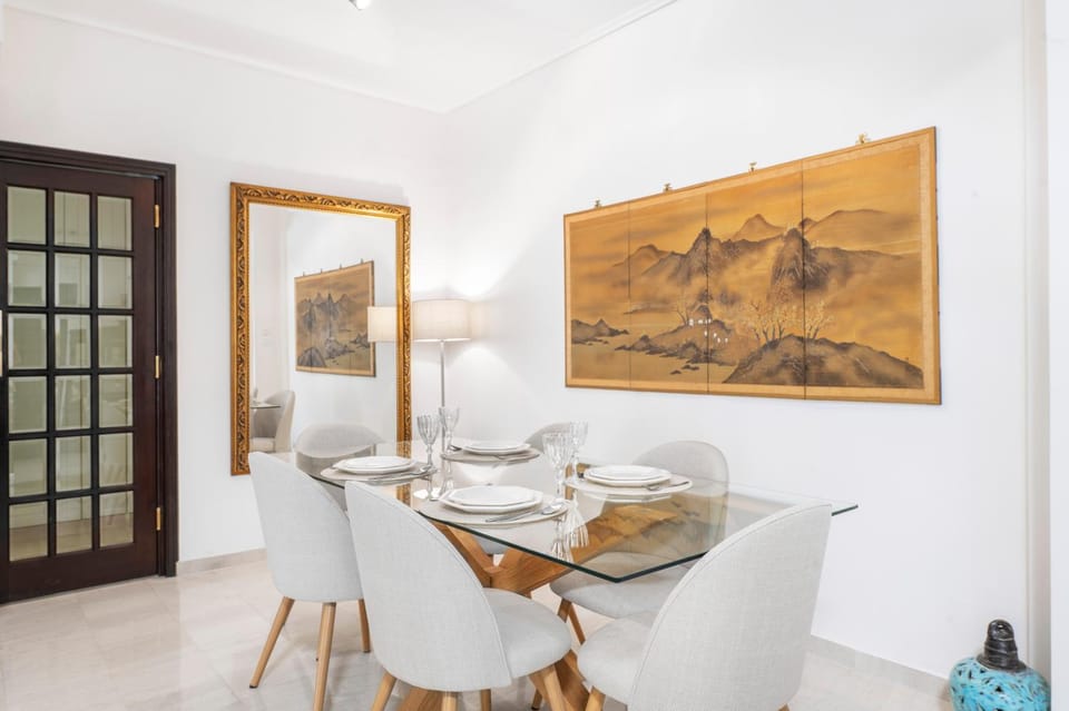Decorative detail, Dining area