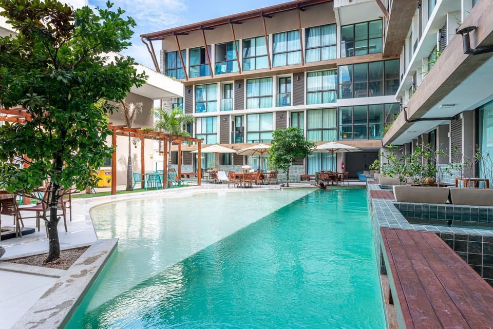 Area and facilities, Swimming pool
