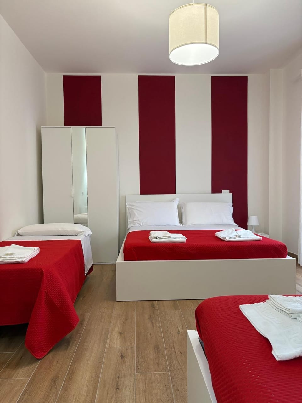 Photo of the whole room, Bedroom, towels