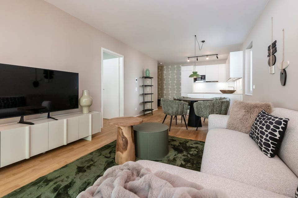 Living room, Photo of the whole room, Dining area