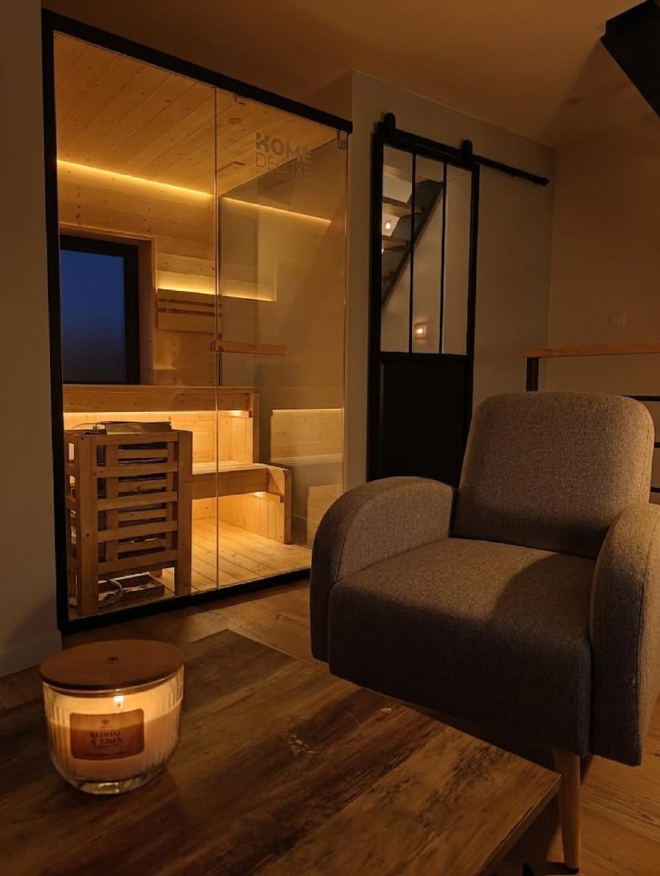 Sauna, Sauna, Living room