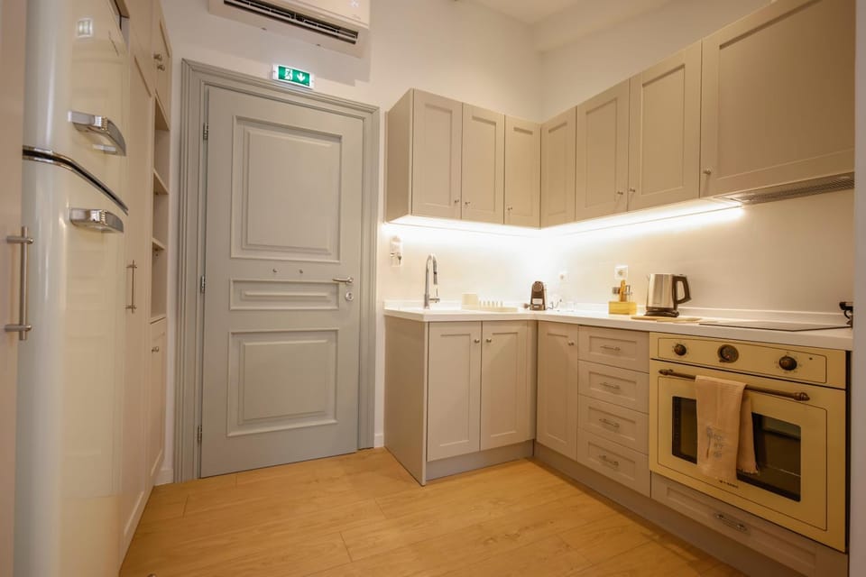Coffee/tea facilities, Kitchen or kitchenette, minibar