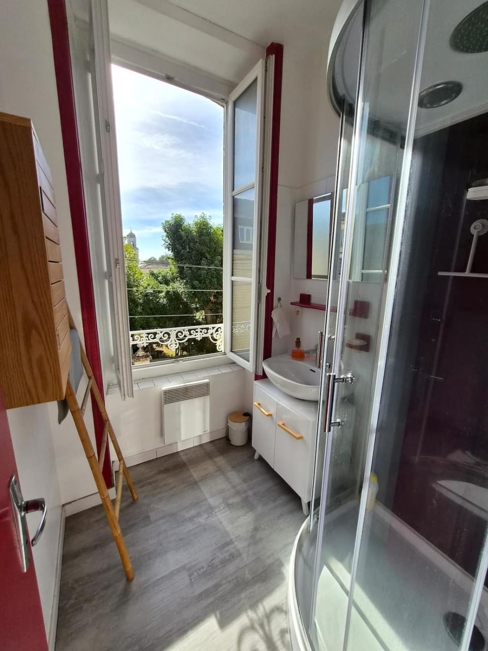 Shower, Bathroom