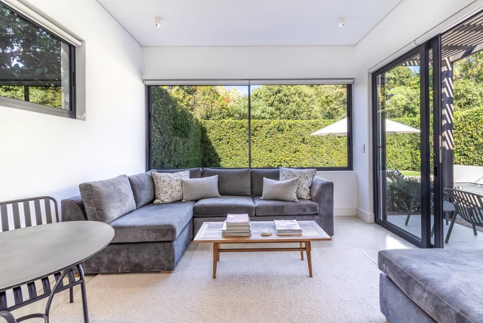 View (from property/room), Living room, Seating area