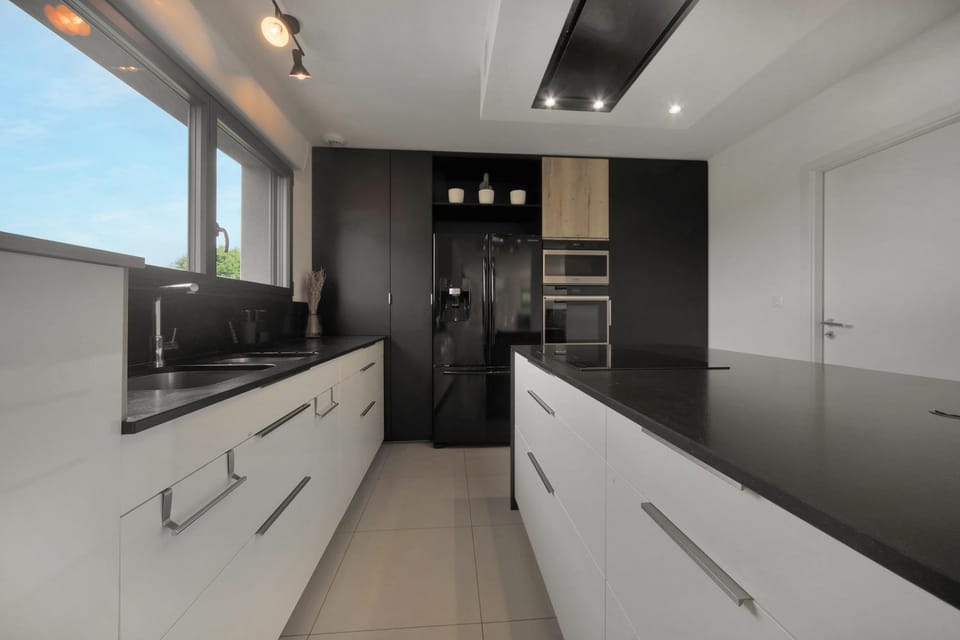 Kitchen or kitchenette, stove