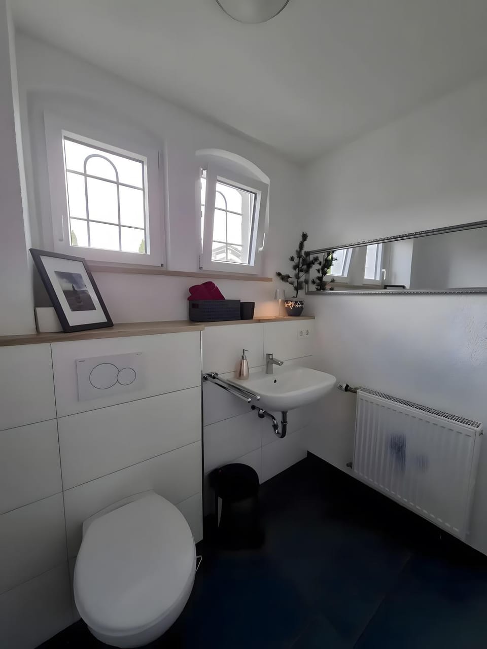Bathroom, Living room