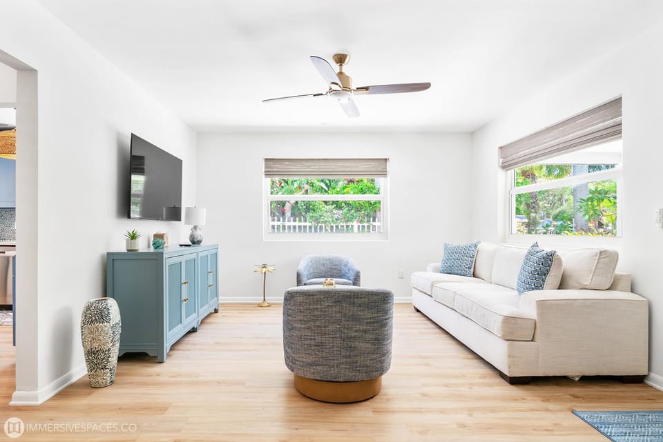 Villa Azul Pool Guest House Northwood Hills House in West Palm Beach