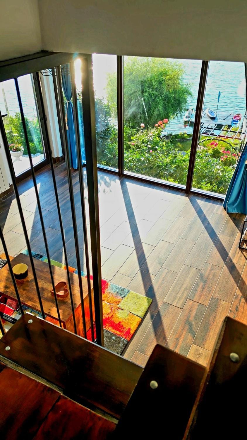 View (from property/room), Living room, Seating area, Garden view
