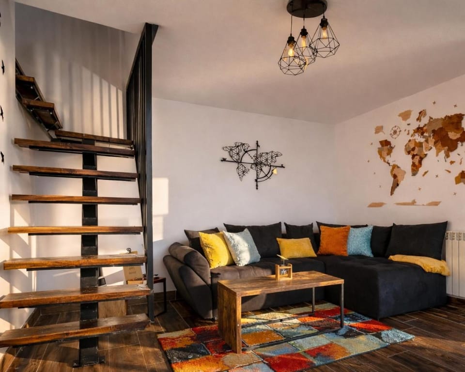 Communal lounge/ TV room, Living room, Seating area