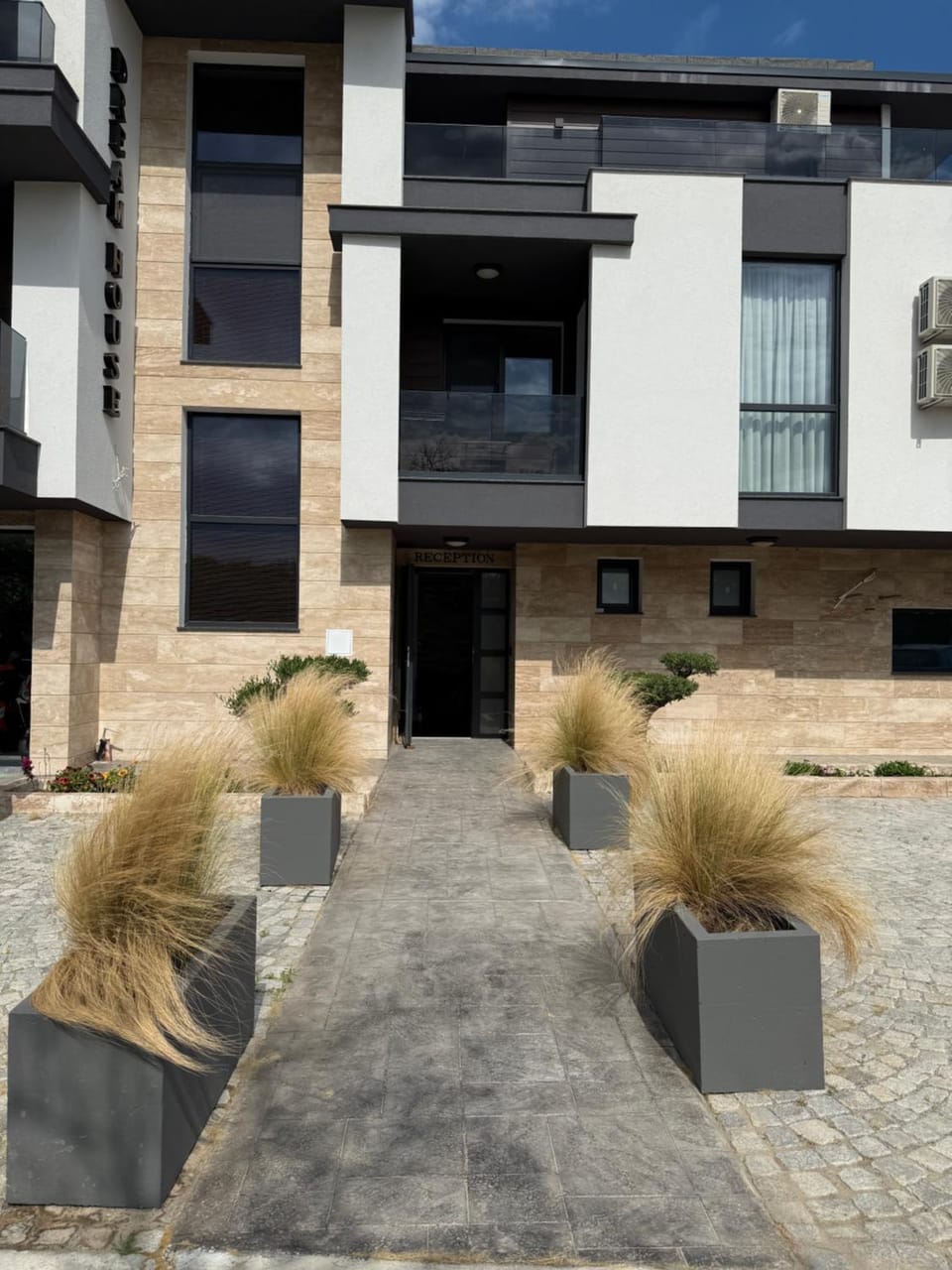 Property building, Garden