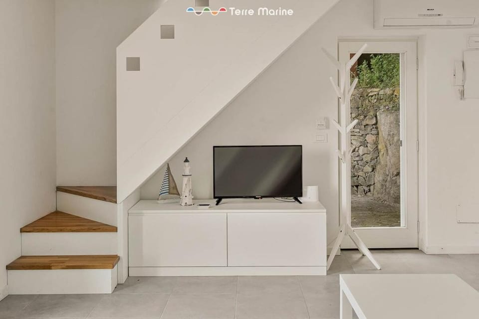 Blue Marine, TerreMarine House in Province of Massa and Carrara