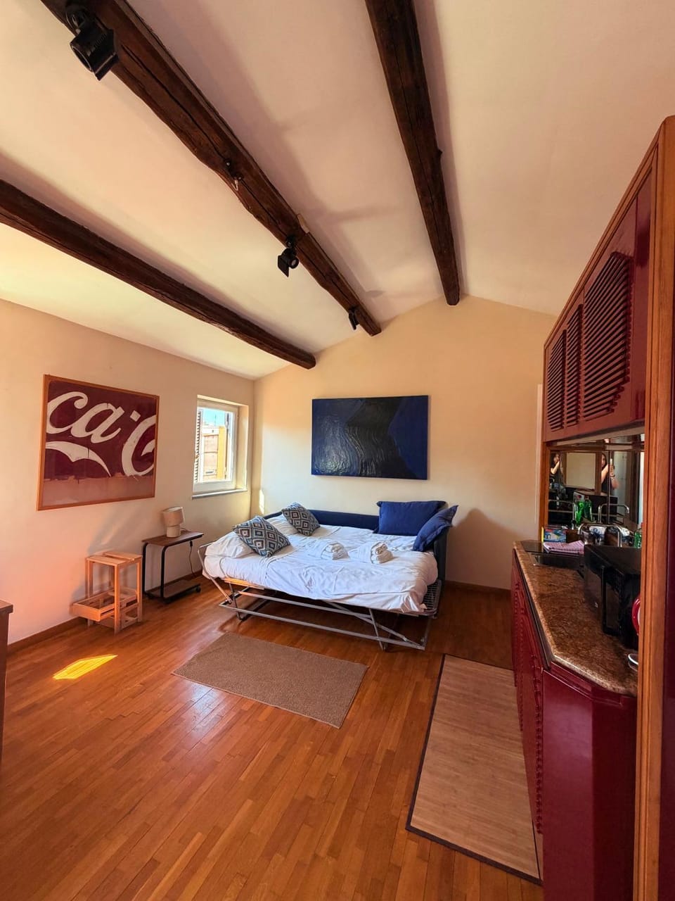 Photo of the whole room