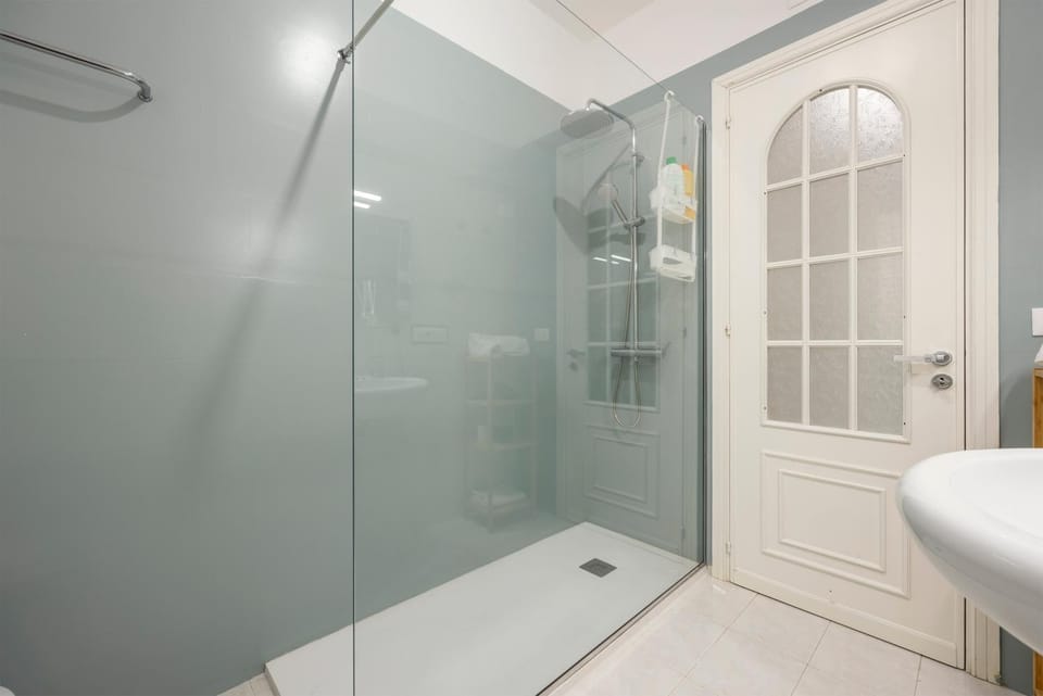 Bathroom, Living room