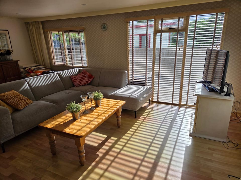 Parel in Makkum Chalet in Friesland, Netherlands