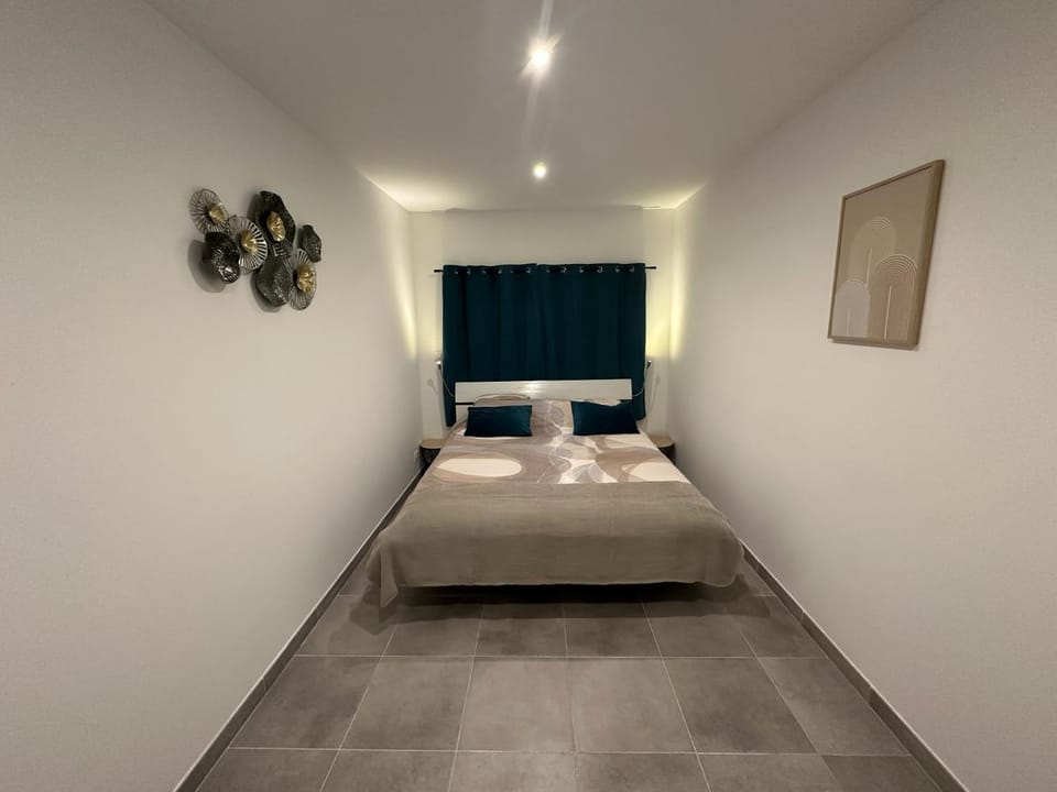 Superbe T2 moderne refait à neuf Apartment in Pont-Saint-Esprit