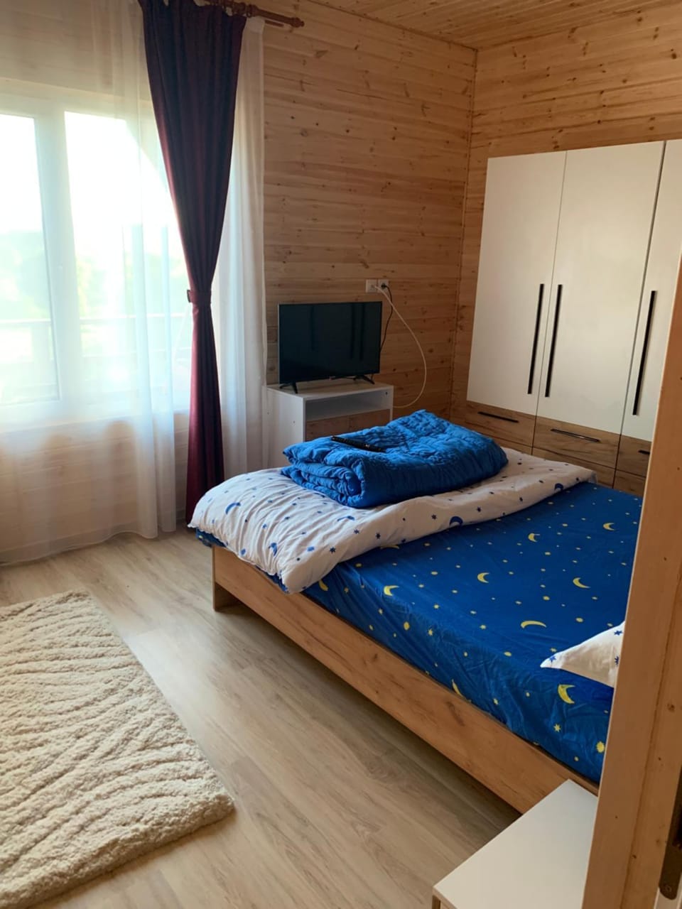 Cabana din Pripor House in Romania