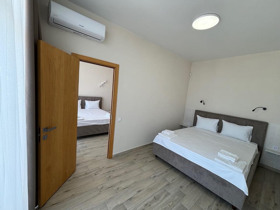 Bed, Bedroom, wardrobe, air conditioner