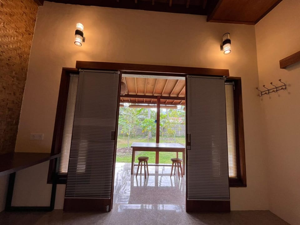 View (from property/room), Balcony/Terrace, Living room, Bedroom, Garden view, Garden view