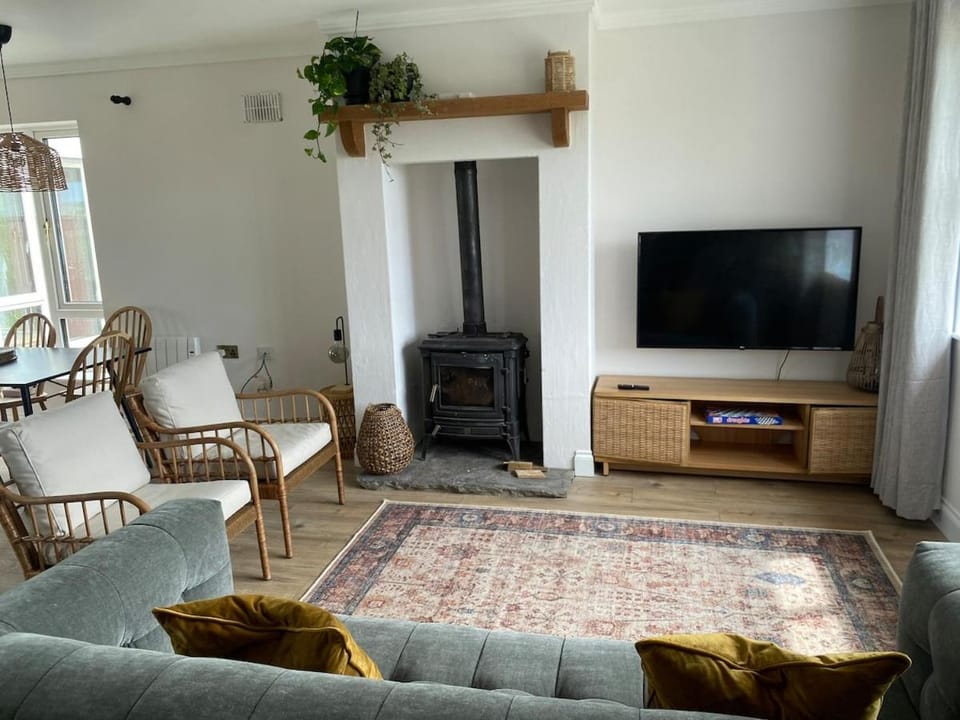 Seaside Cottage in Spanish Point House in County Clare