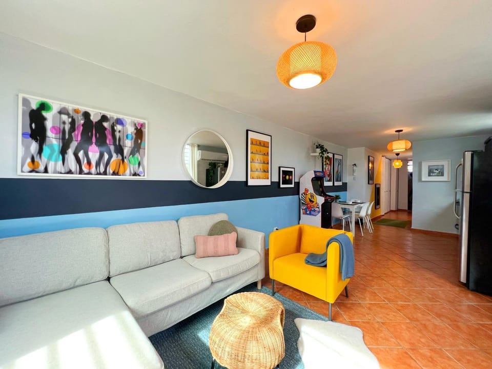 Living room, Seating area